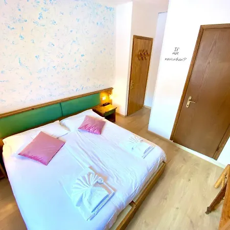Hotel Lorenzini 2*